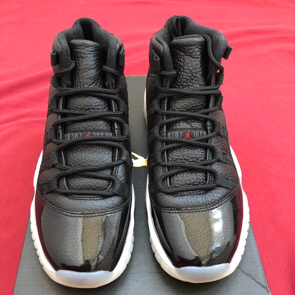 Air Jordan 11 (GS) - Picture 2 of 2